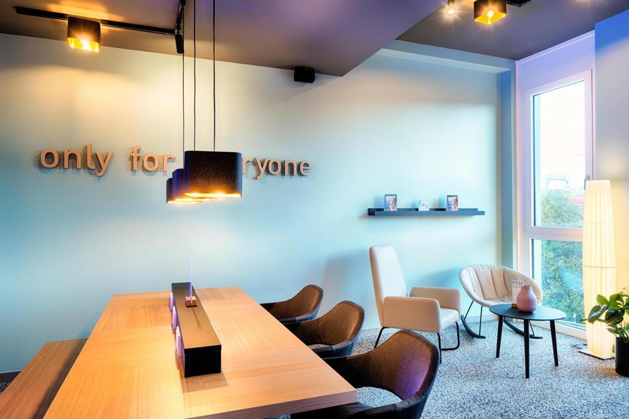 B&B Hotel Nuernberg-West Экстерьер фото