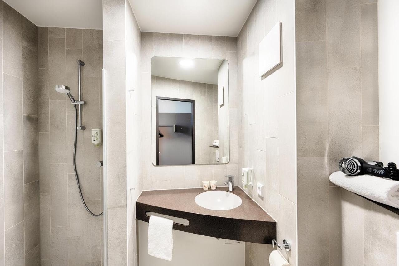 B&B Hotel Nuernberg-West Экстерьер фото