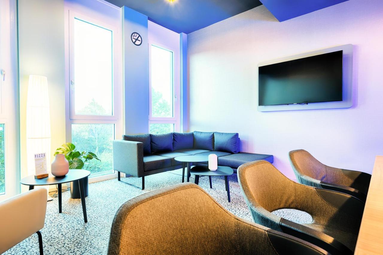 B&B Hotel Nuernberg-West Экстерьер фото